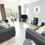 Semesterbostad Wysteria *